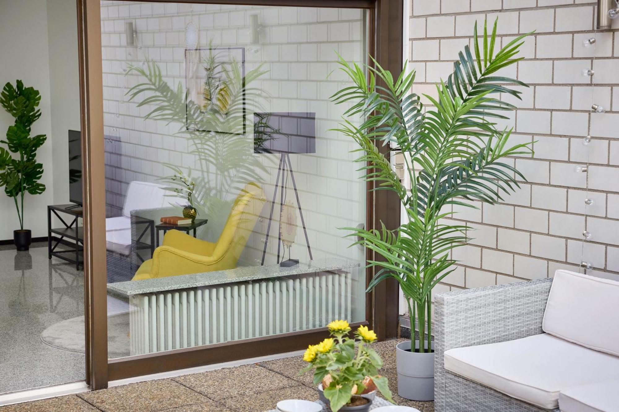 Idee Living: Penthouse Apartment Mit Parkplatz Weinheim Exterior foto